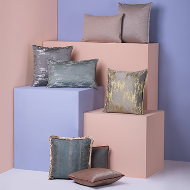 This collection reflects BRABBU's inspiration on nature and world cultures. Our designers travel around the world and collect the most intense sensations and memories and transport them to BRABBU products. 